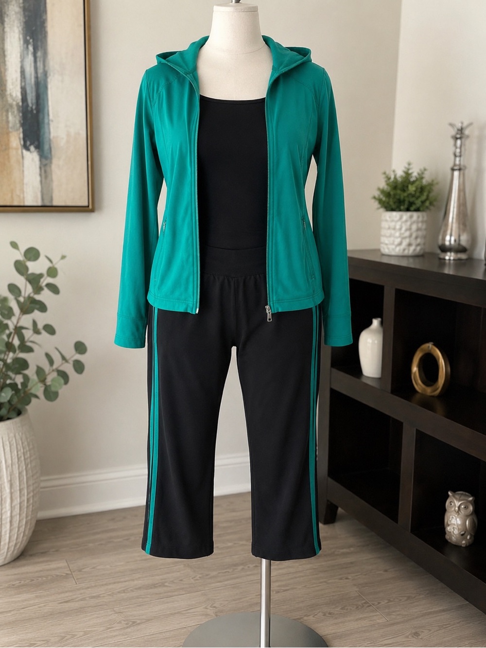 Danskin Matching Workout Set Medium Teal Black Athleisure Outfit